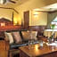 Hilltop Manor Bed And Breakfast