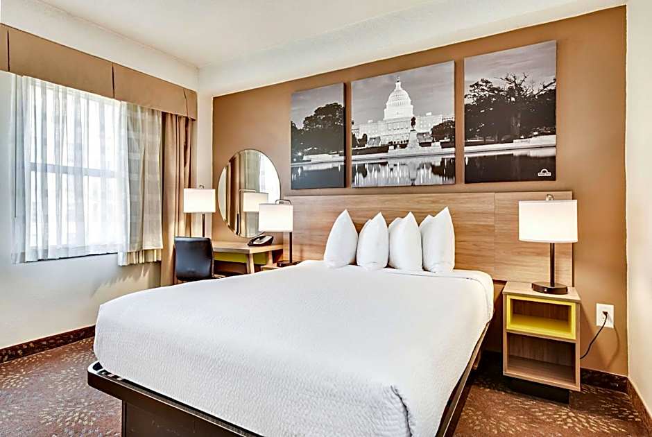 Days Inn by Wyndham Washington DC/Connecticut Avenue