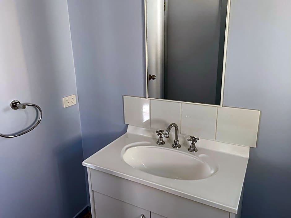 Lakes Main Holiday Park