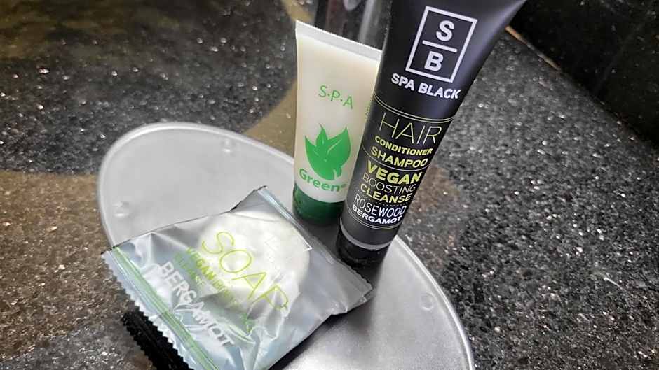 Marinwood Inn & Suites