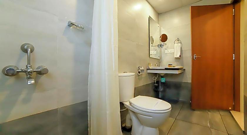 Sreepathi Indraprastha Hotel and Serviced Apartments