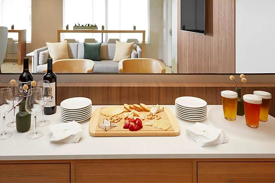 Element Charlotte Uptown