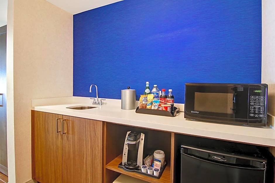 Holiday Inn Express Hotel & Suites Toronto - Markham By IHG