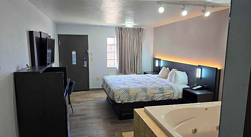 Economy Hotel Plus
