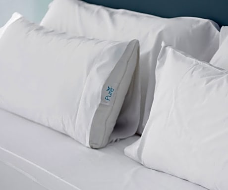 Two-Bedroom Suite with One King And Two Double Beds - Non-Smoking