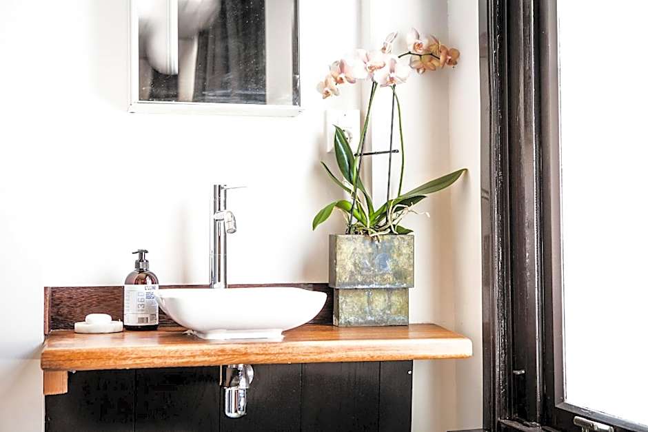 Zwanestein Canal House