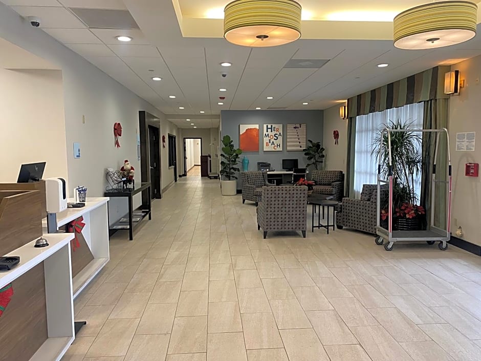 Holiday Inn Express Hotel & Suites Hermosa Beach By IHG