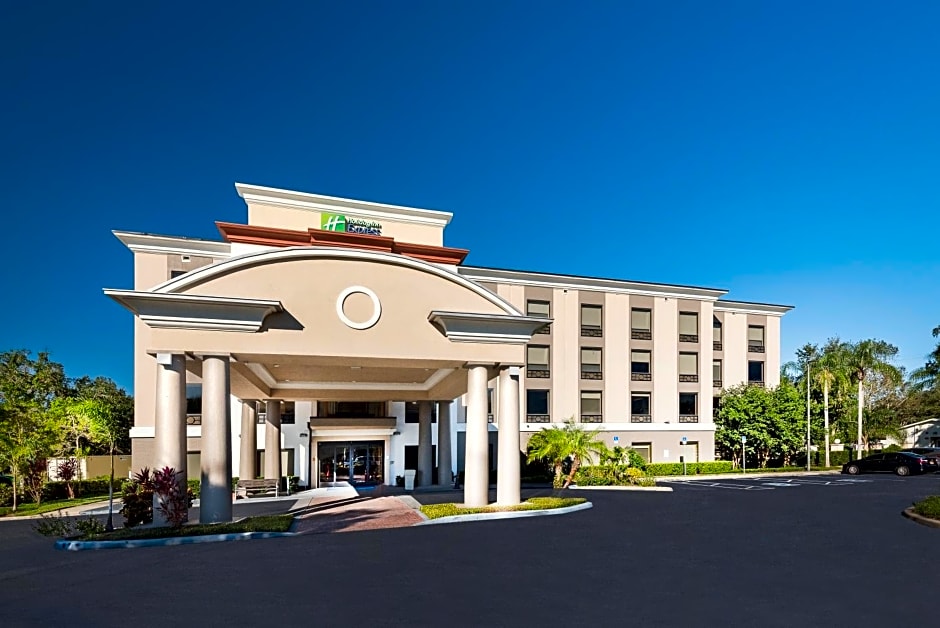 Holiday Inn Express Hotel & Suites Bartow