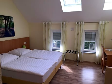 1 Double Bed or 2 Twin Beds