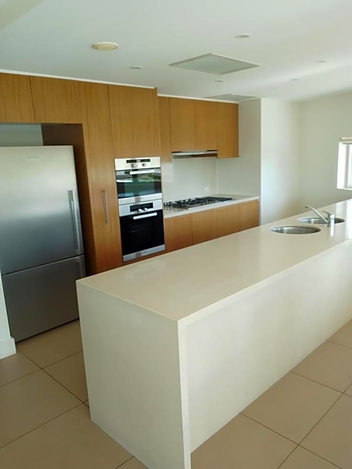 Kirra Surf Apartments