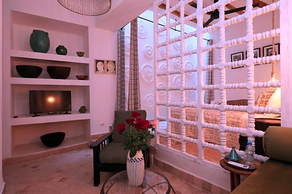 Riad 103 Medina Pool and Hammam