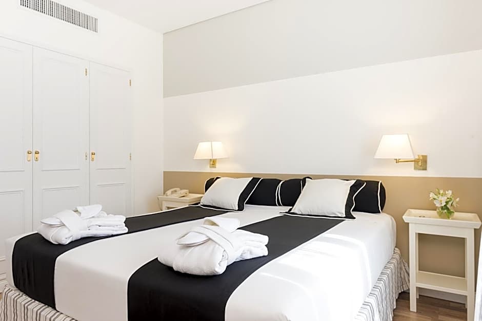 Loi Suites Recoleta Hotel