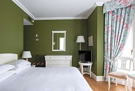 Single Room with Balcony