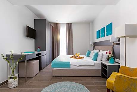 Presidential Two-Bedroom Apartment with Balcony