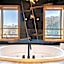 The Haüs Windham - Spacious Suites, Hot Tub, Mountain Views!