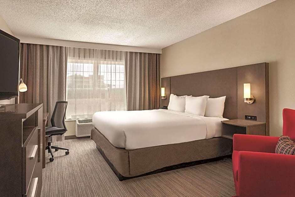 Country Inn & Suites by Radisson, Buffalo, MN