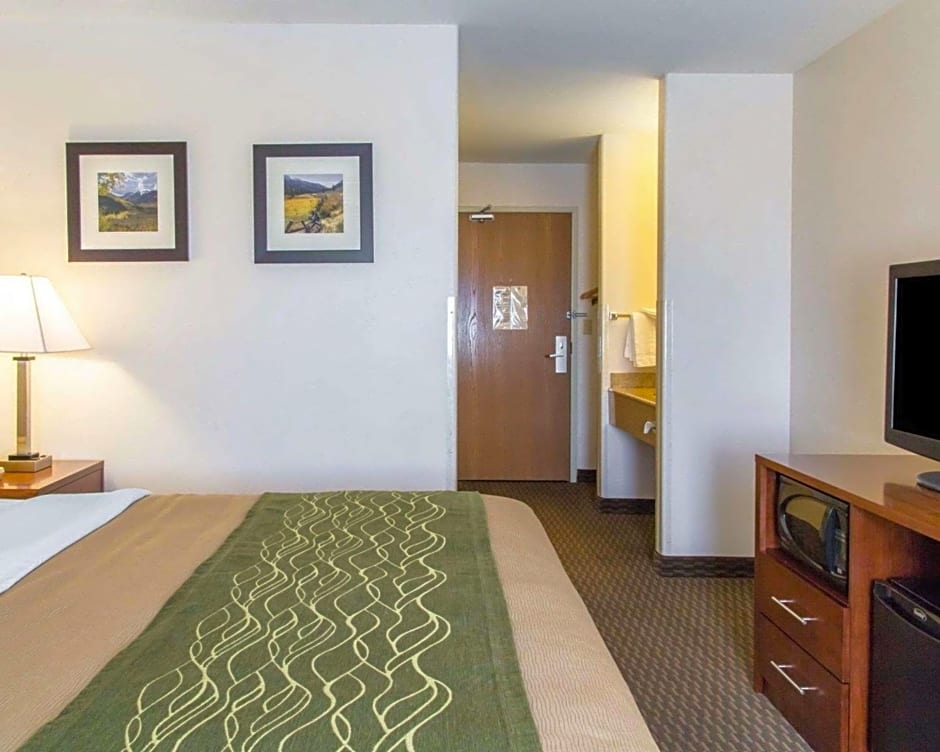 Quality Inn & Suites Vail Valley