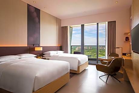Club Golf View Room, Club lounge access, Guest room