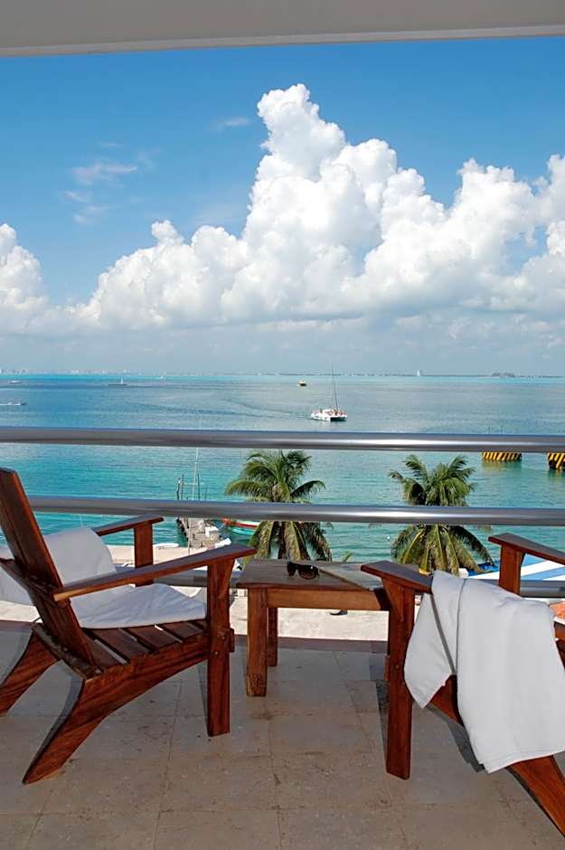 Photo 1 of 37 of Hotel Bahia Chac Chi