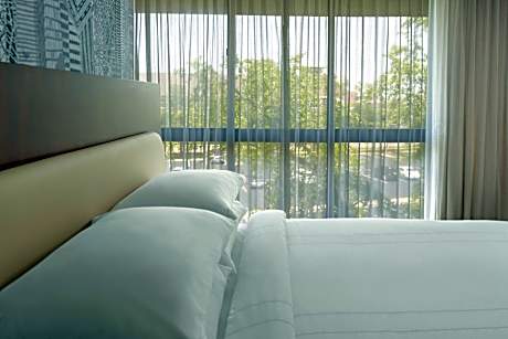 Queen Room - Hearing Accessible