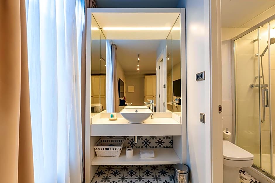 Serennia Fira Gran Via Exclusive Rooms