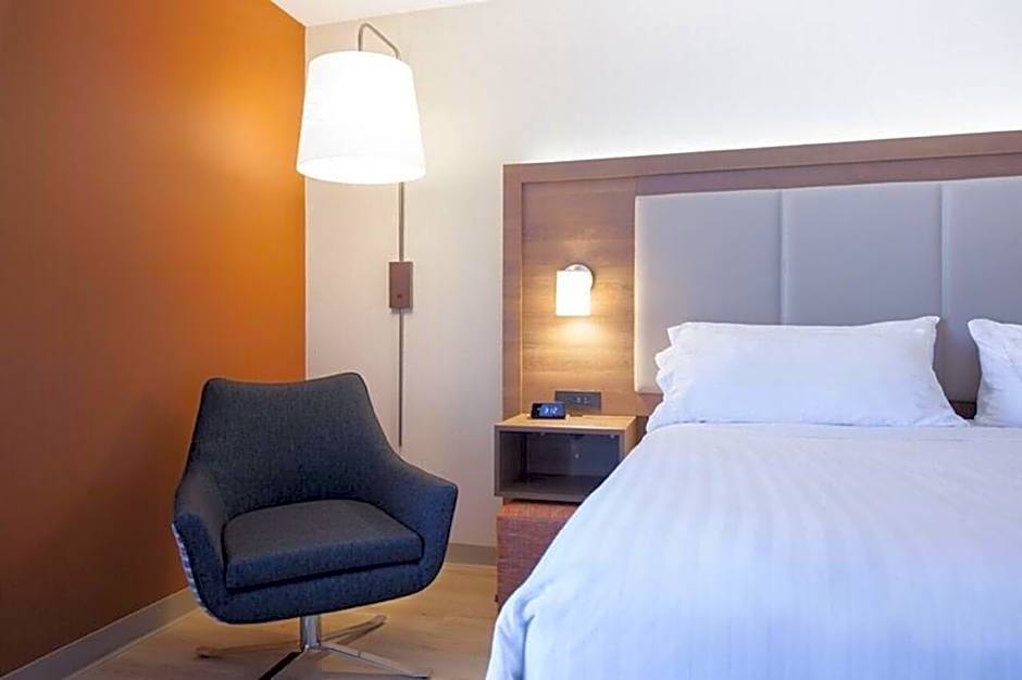 Holiday Inn Express Hotel & Suites Charlottetown By IHG