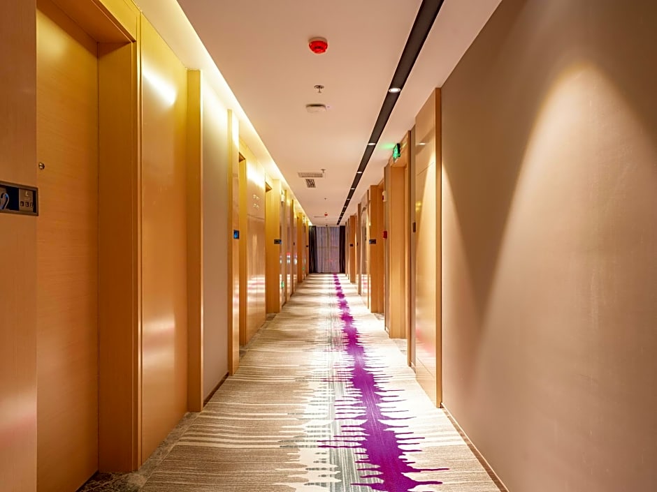 Lavande Hotel Anshan City Center