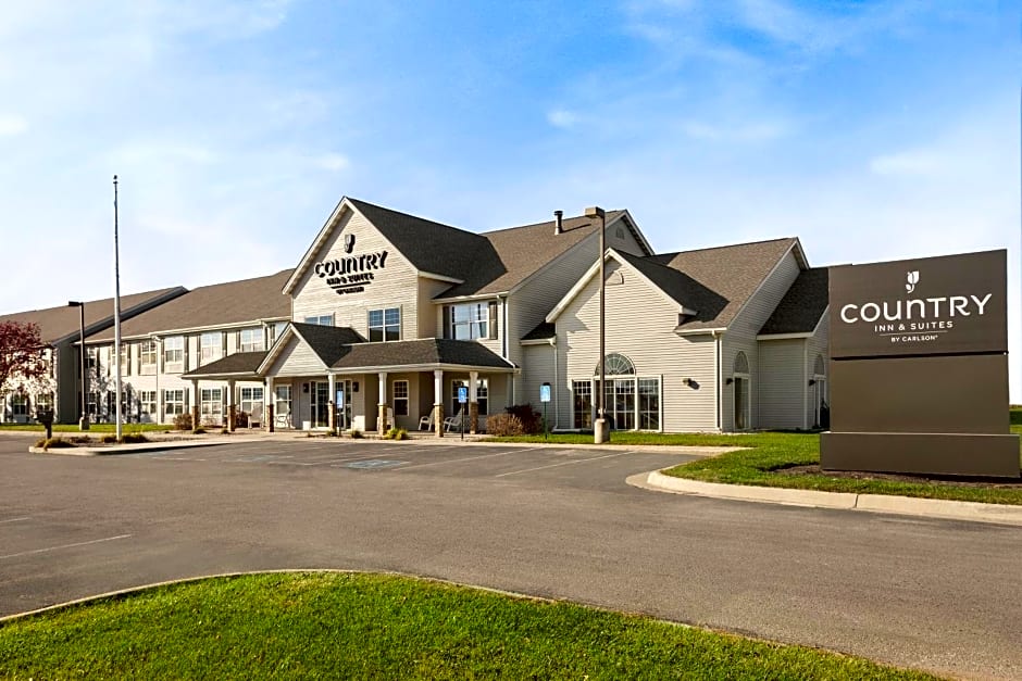 Country Inn & Suites by Radisson, Fort Dodge, IA