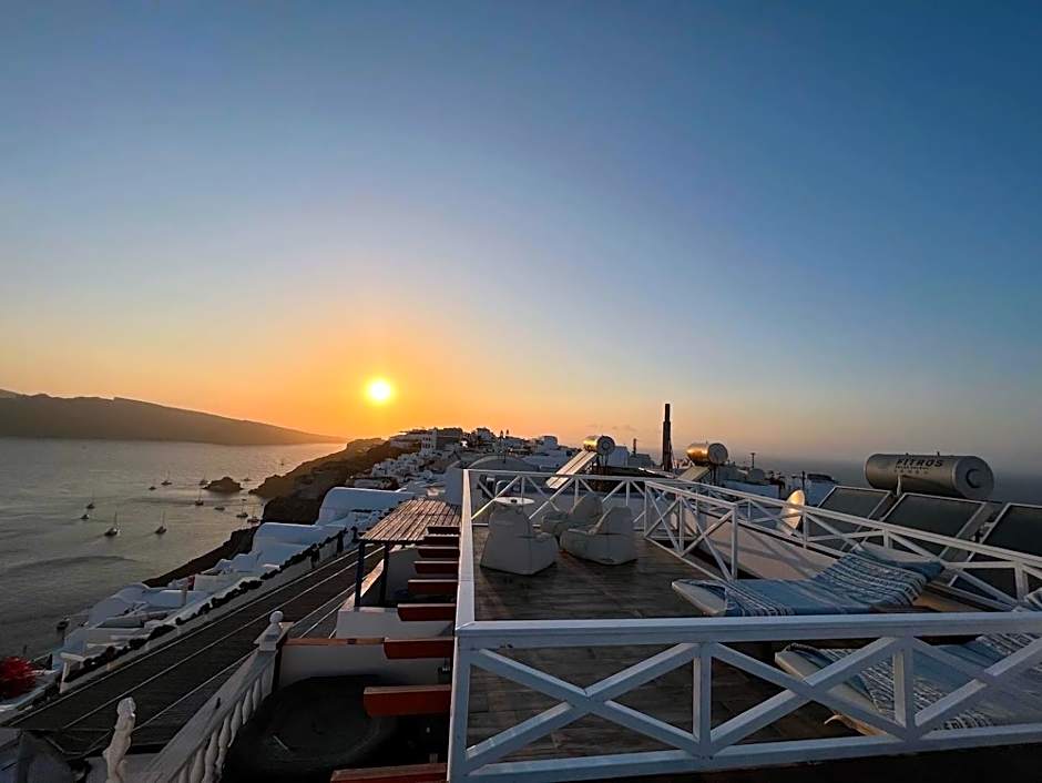 Maryloujohn Villas Oia
