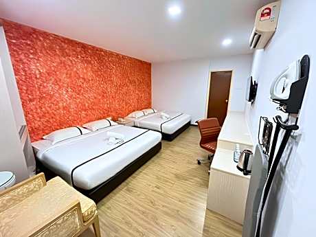 Family Room (4 Adults)