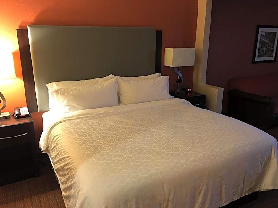 Holiday Inn Express Hotel & Suites Laurinburg By IHG