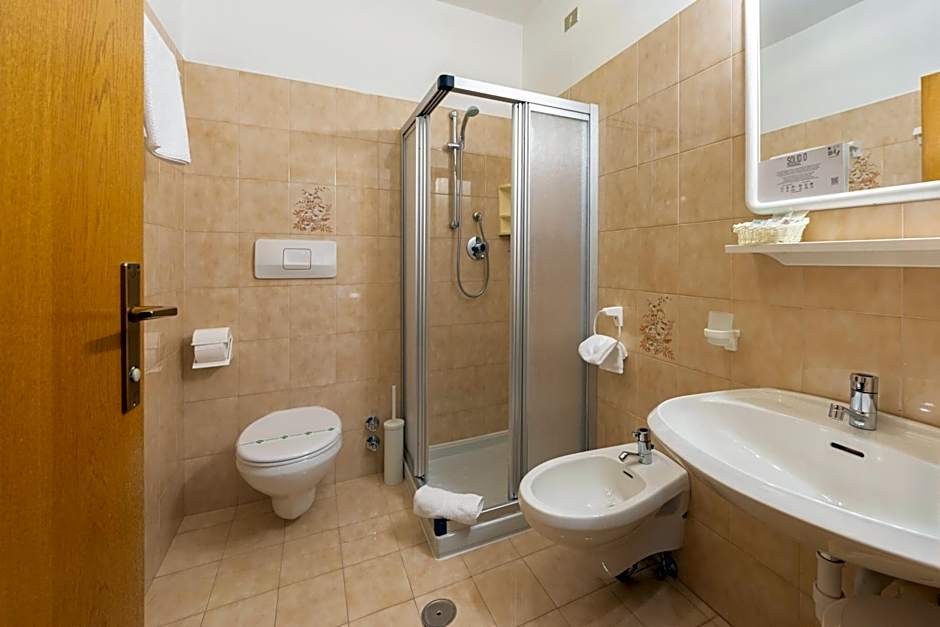 Kyrr Smart Mountain Retreat