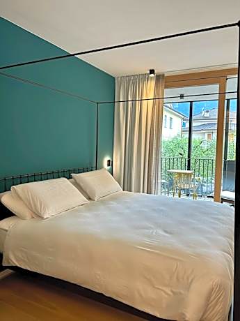 Junior Suite with Balcony