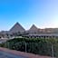 DouDou Pyramids View Hotel