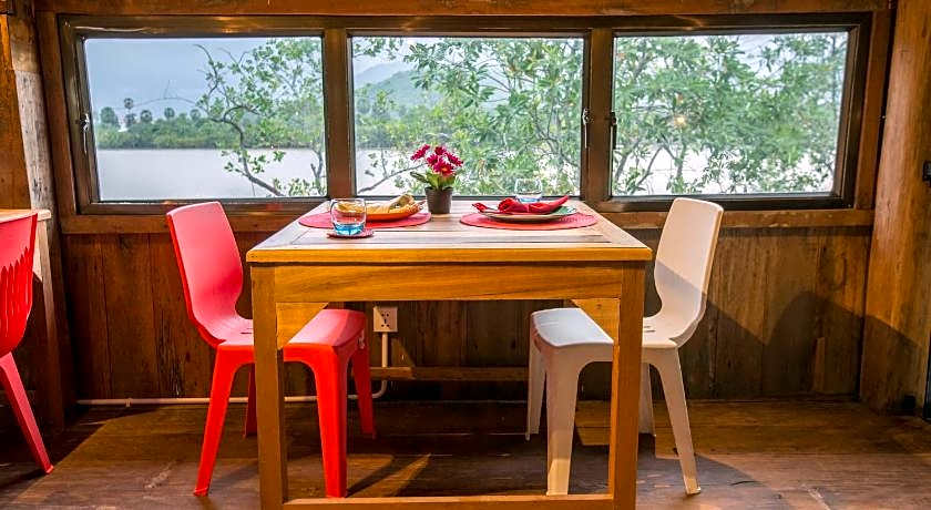 Kampot River Residence