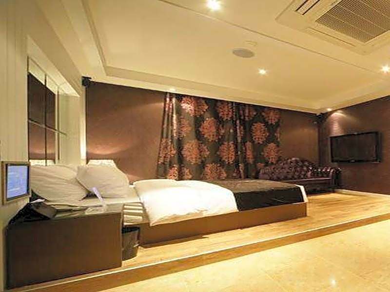 Ever Tourist Hotel