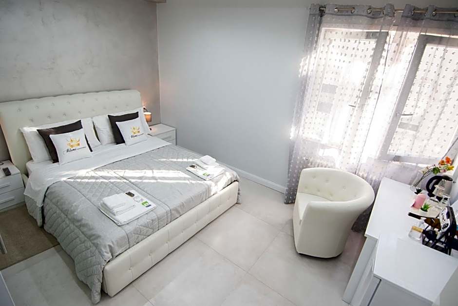 Klemi, rooms in old town Dolomia best home Check in automatico