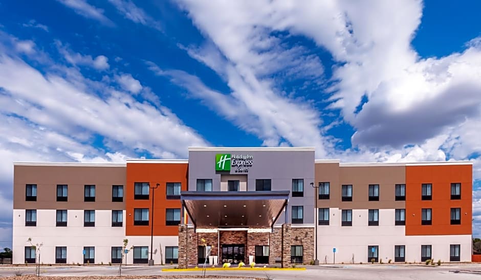 Holiday Inn Express & Suites Perryton By IHG