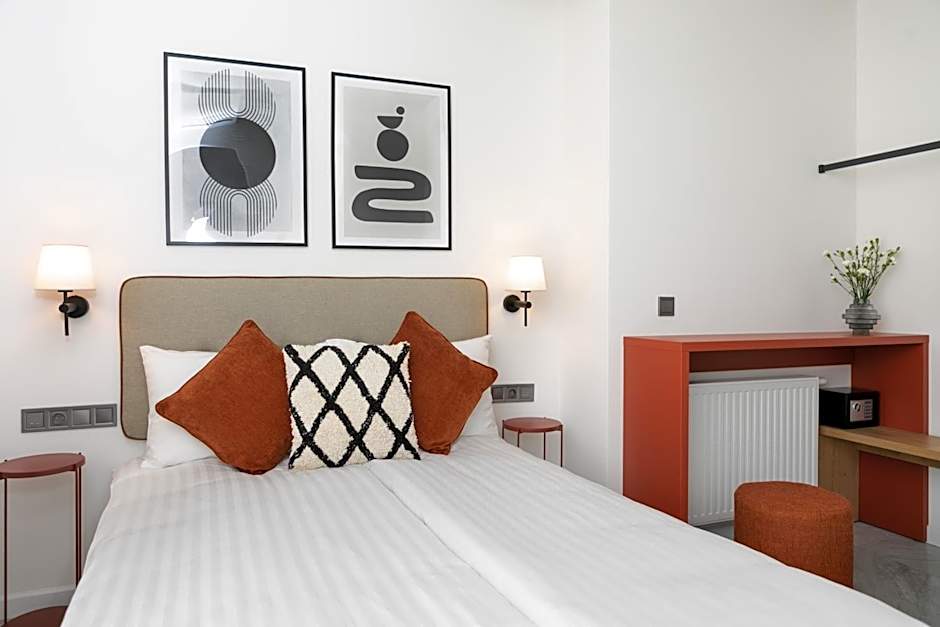H11 Aparthotel