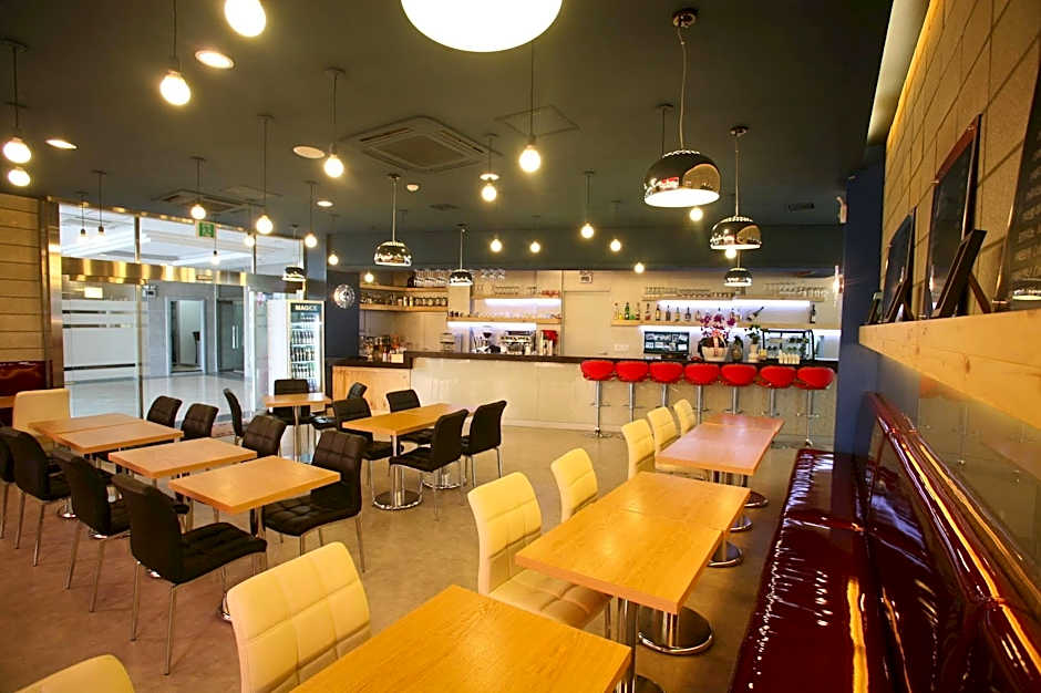 Incheon Airport Hotel Zeumes