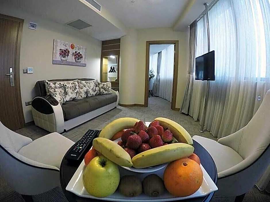 Yol İş Holiday Adana Otel