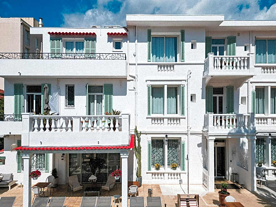 Hôtel La Villa Juan Beach