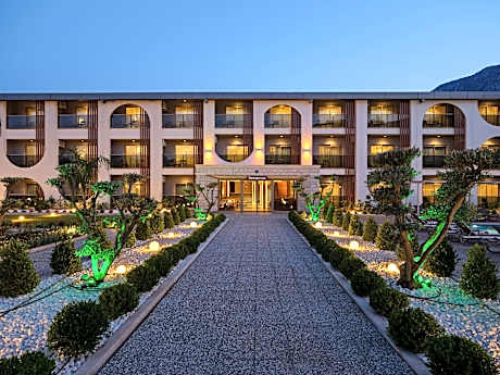 Monk Resort Hotel