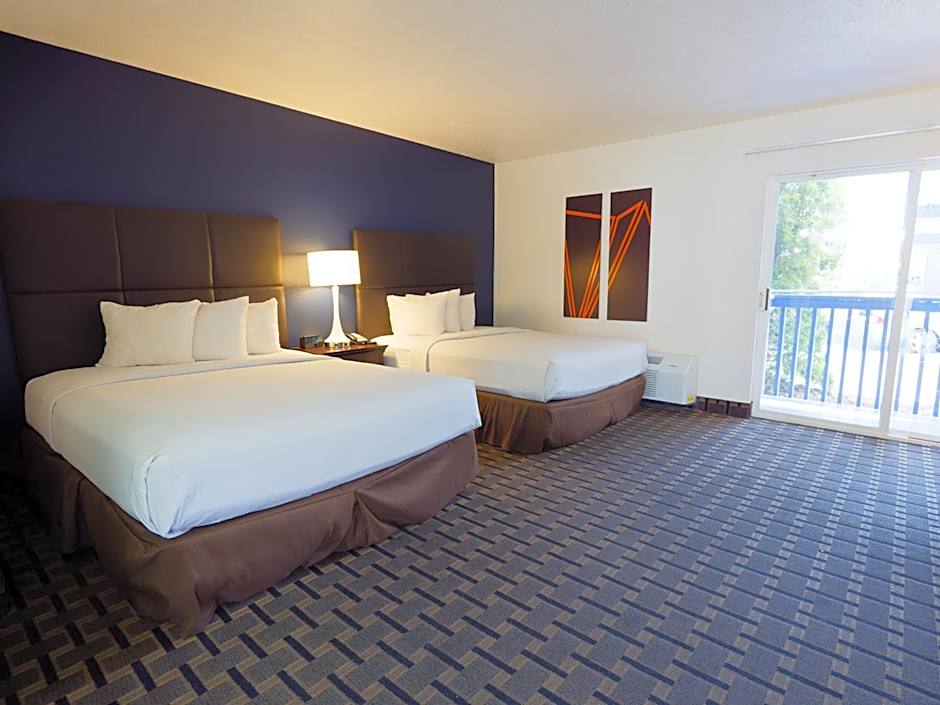 SilverStone Inn North Spokane