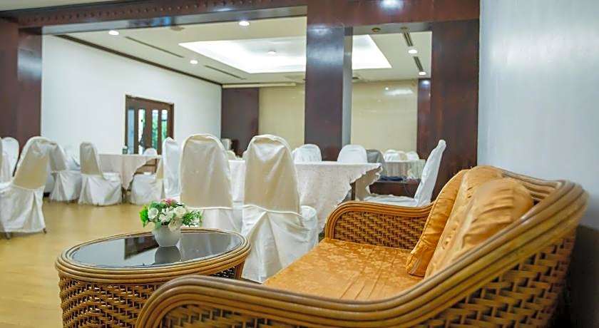 Royal Diamond Hotel