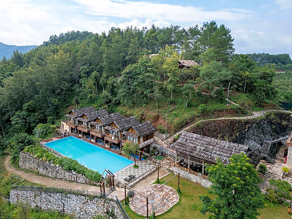 Khuoi Han Ecolodge Cao Bang