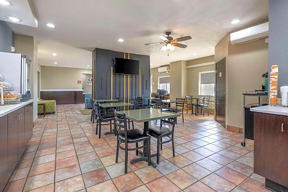 Quality Inn & Suites Lincoln