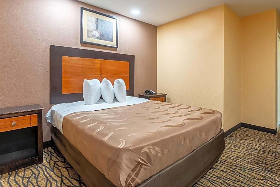 Quality Inn Lees Summit - Kansas City