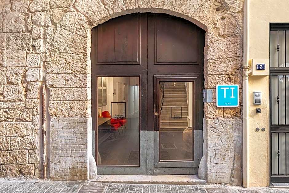 Antiguo Brondo Selfcheck-in Smart Rooms