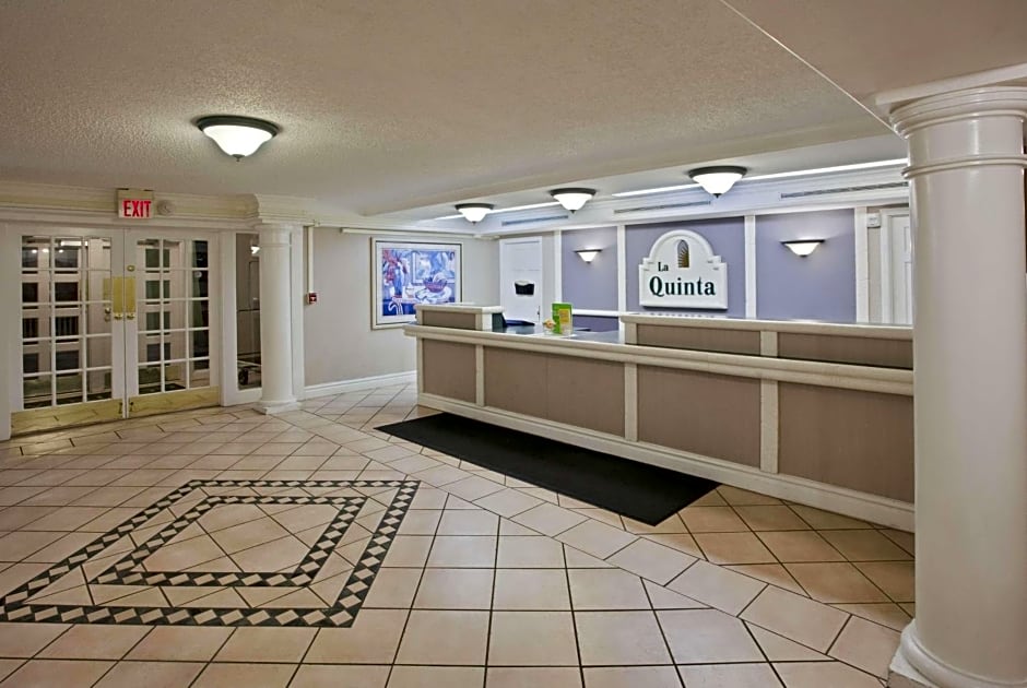 La Quinta Inn by Wyndham Omaha West